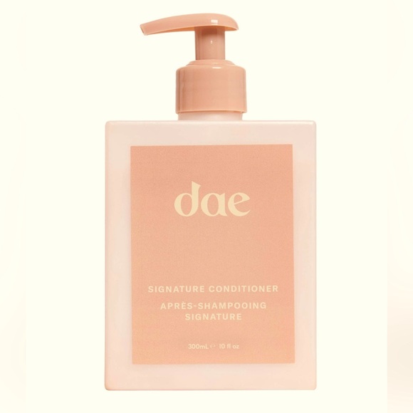 DAE Signature Hair Conditioner Color Safe Citrus Vanilla Vegan Clean Beauty NWT - Picture 1 of 8